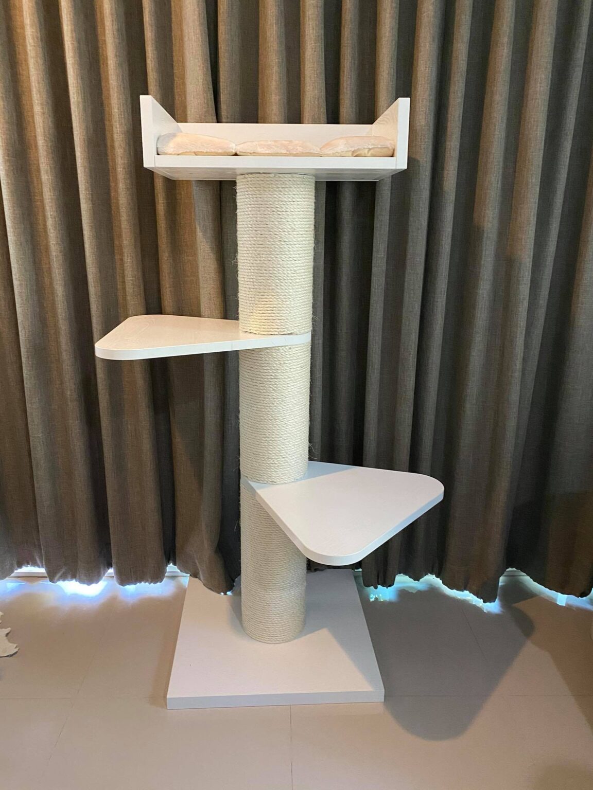 Cat Trees LOWEST PRICES GUARANTEED FREE DELIVERY