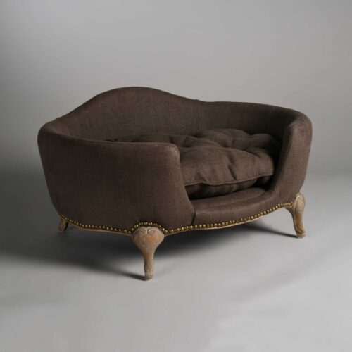Antoinette | Belgium Charcoal Linen Cat Bed