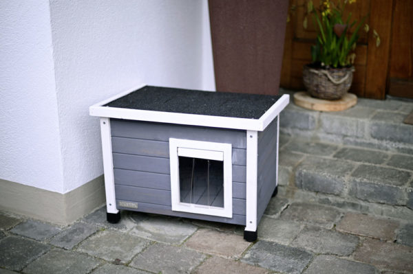 Kerbl Rustica Cat House (Grey / White)