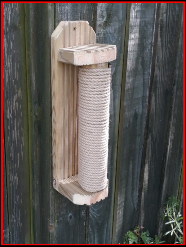 Outdoor Wall Scratcher (Multiple Colour’s)